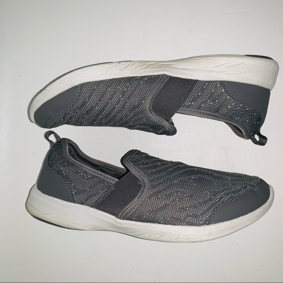 Womans Vionic Slip on Gray shoes Size 9.5 - Picture 2 of 12